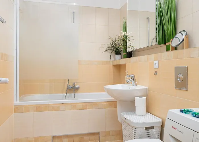 Rentplanet - Domaniewska Varsovia