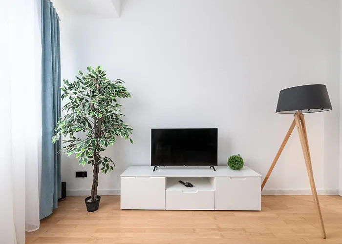 Rentplanet - Domaniewska Varsovia