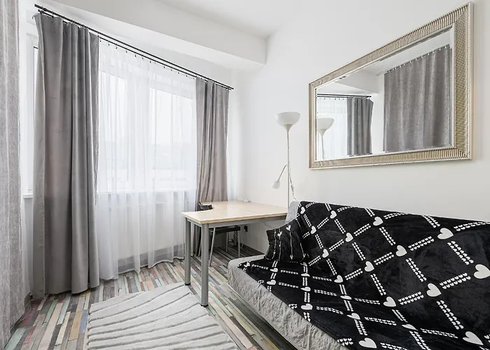 Rentplanet - Domaniewska Apartamento *