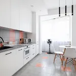 Rentplanet - Domaniewska Apartamento *